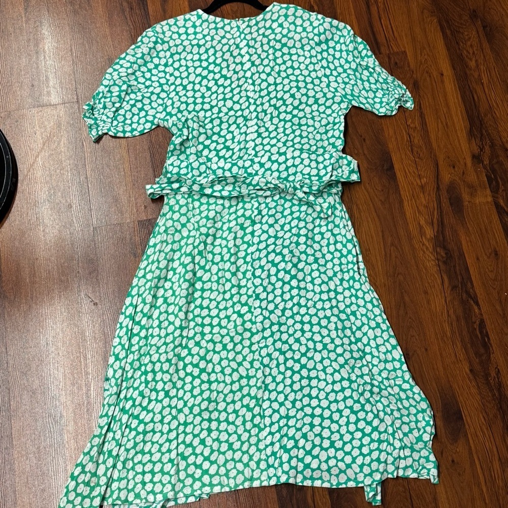 Faithfull the Brand Green White Floral Midi Wrap Dress Medium - Picture 5 of 5